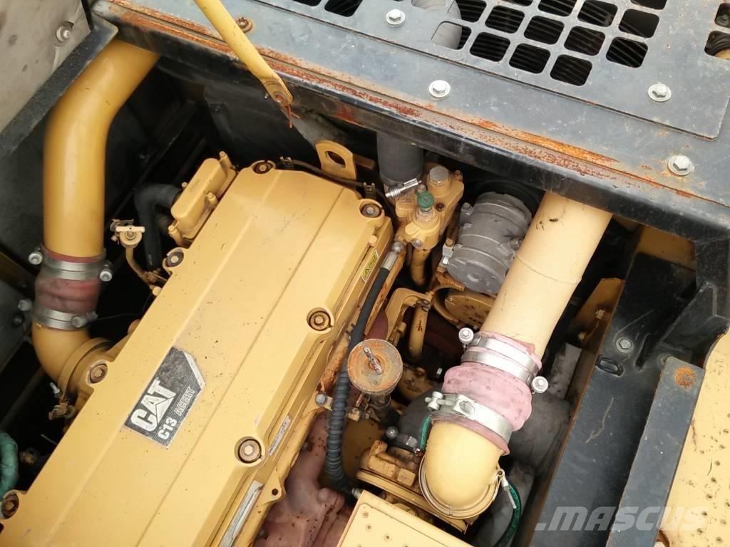 CAT 345 D L Bandgrävare