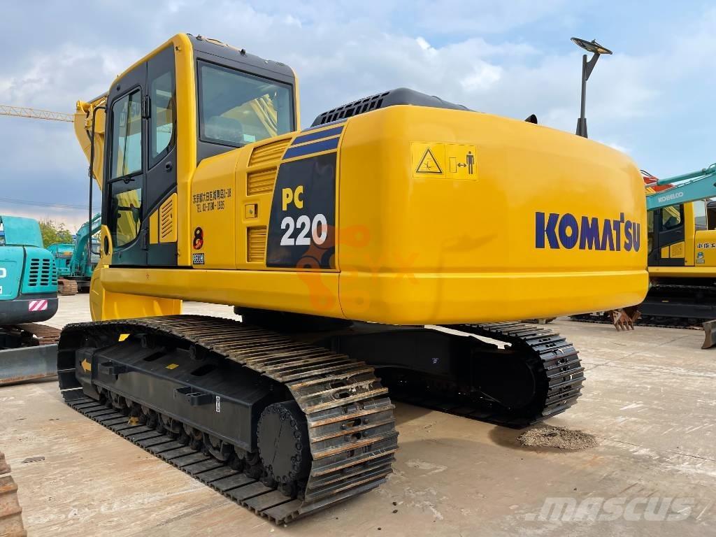Komatsu PC 220-8 Bandgrävare