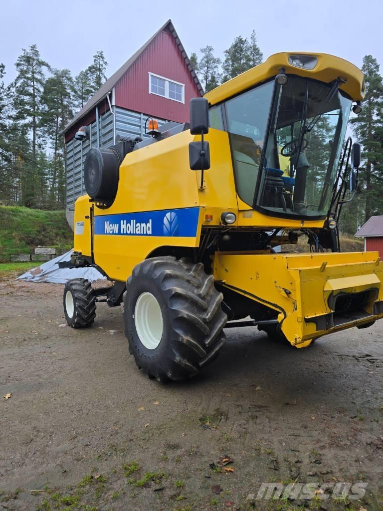 New Holland TC 5050 Skördetröskor