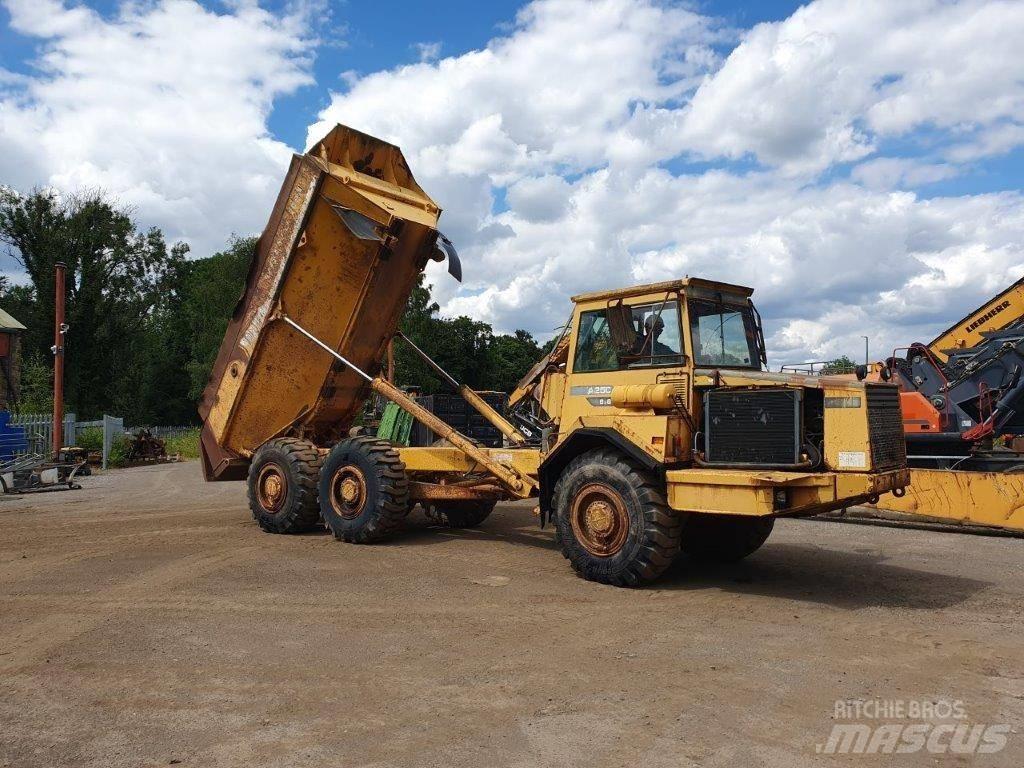 Volvo A 25 C Midjestyrd dumper