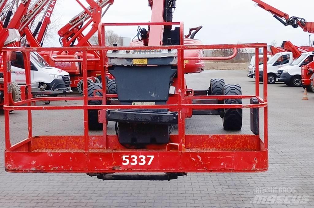 JLG 1250 AJP Bomliftar