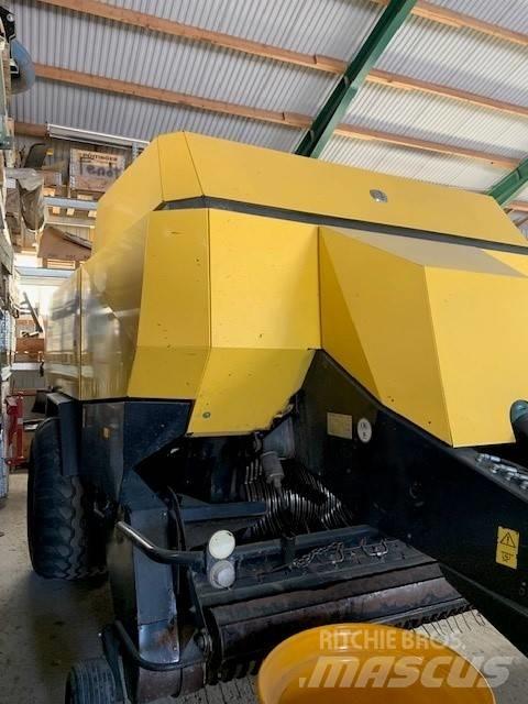 New Holland BB 940 A Fyrkantspressar