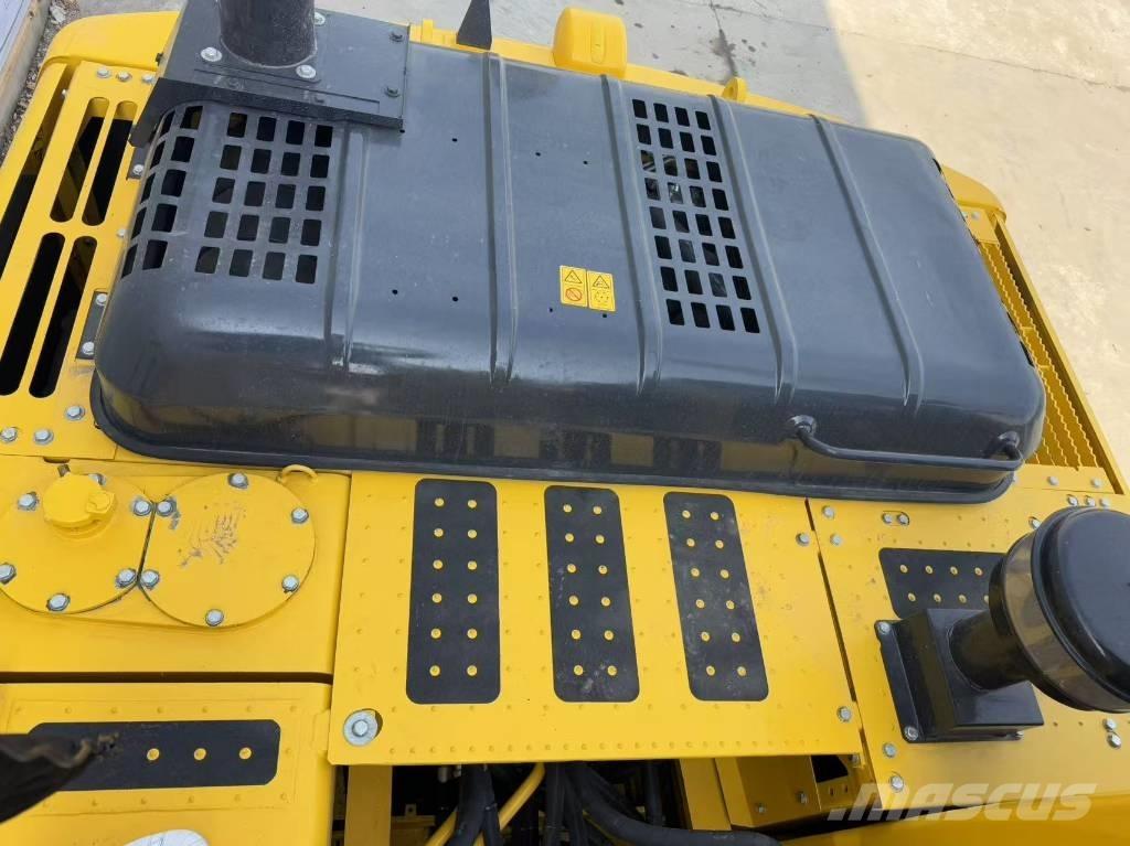 Komatsu PC 200-8N1 Bandgrävare