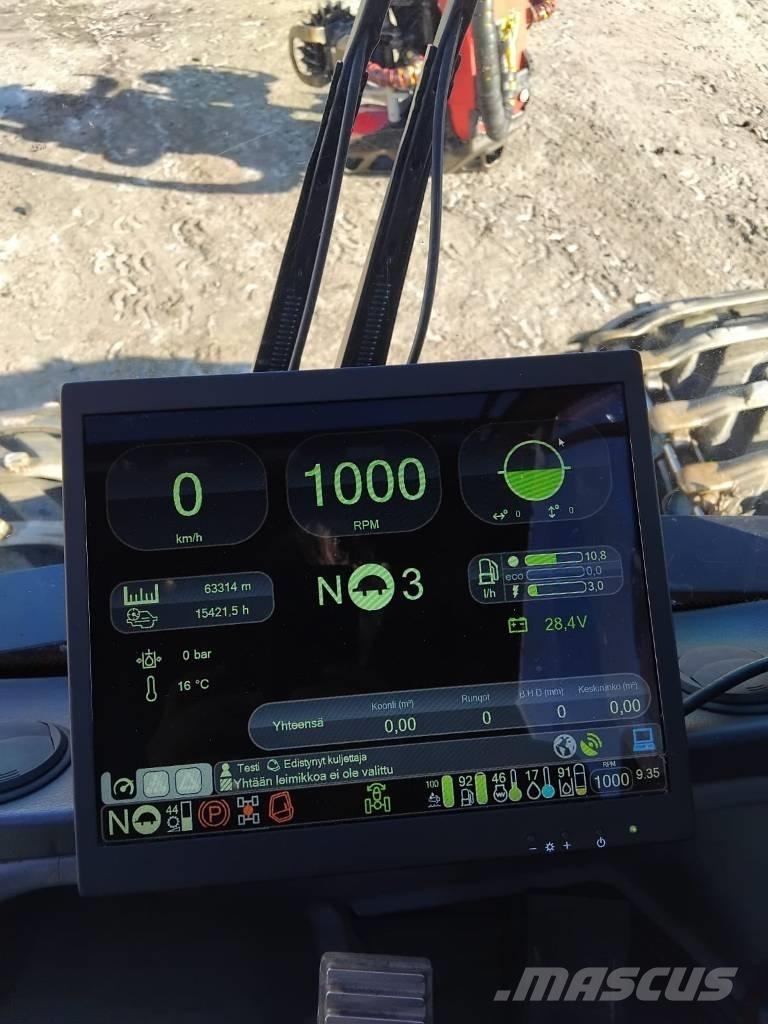 Komatsu 901XC Skördare