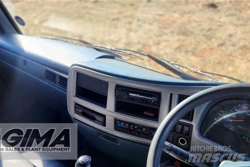 Nissan UD80 Övriga bilar