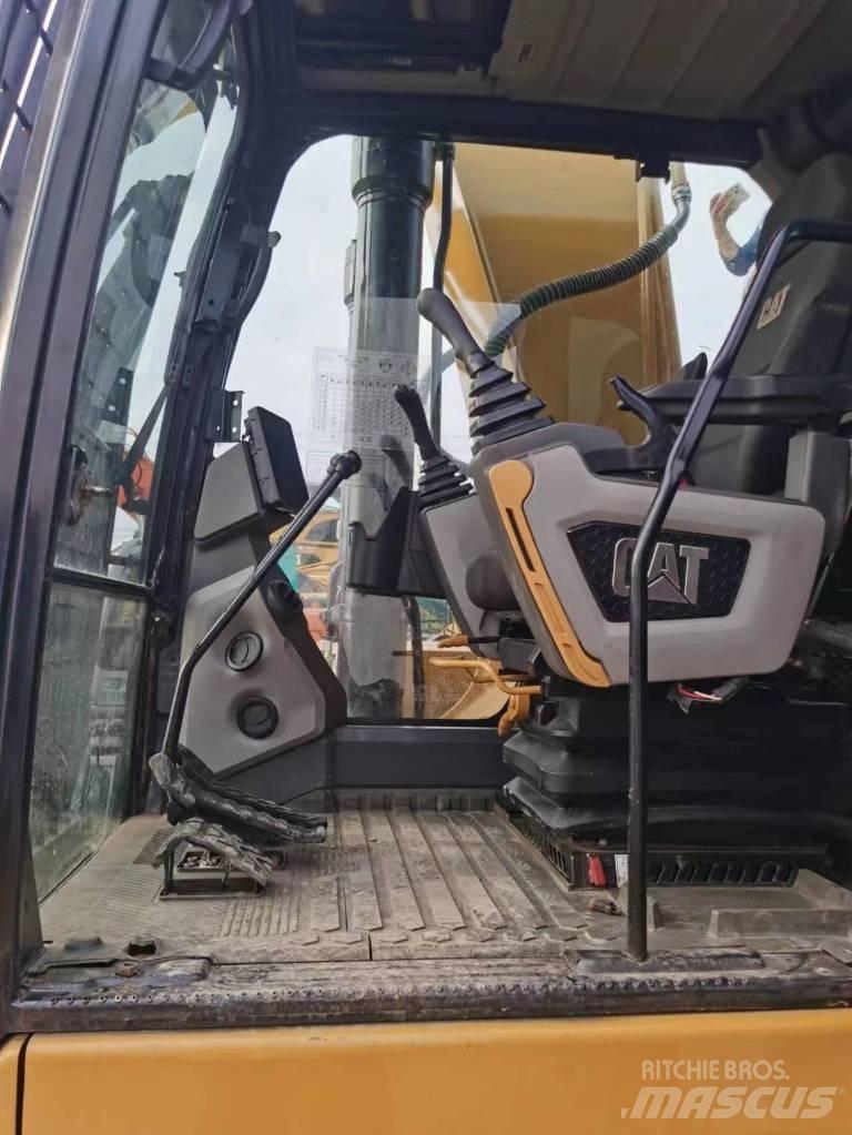 CAT 330 GC Bandgrävare
