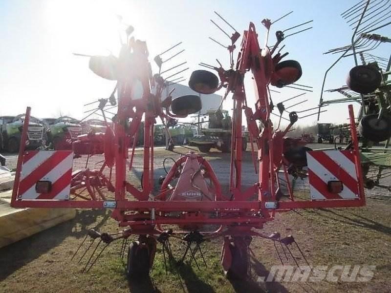 Kuhn GF8702 Vändare och luftare