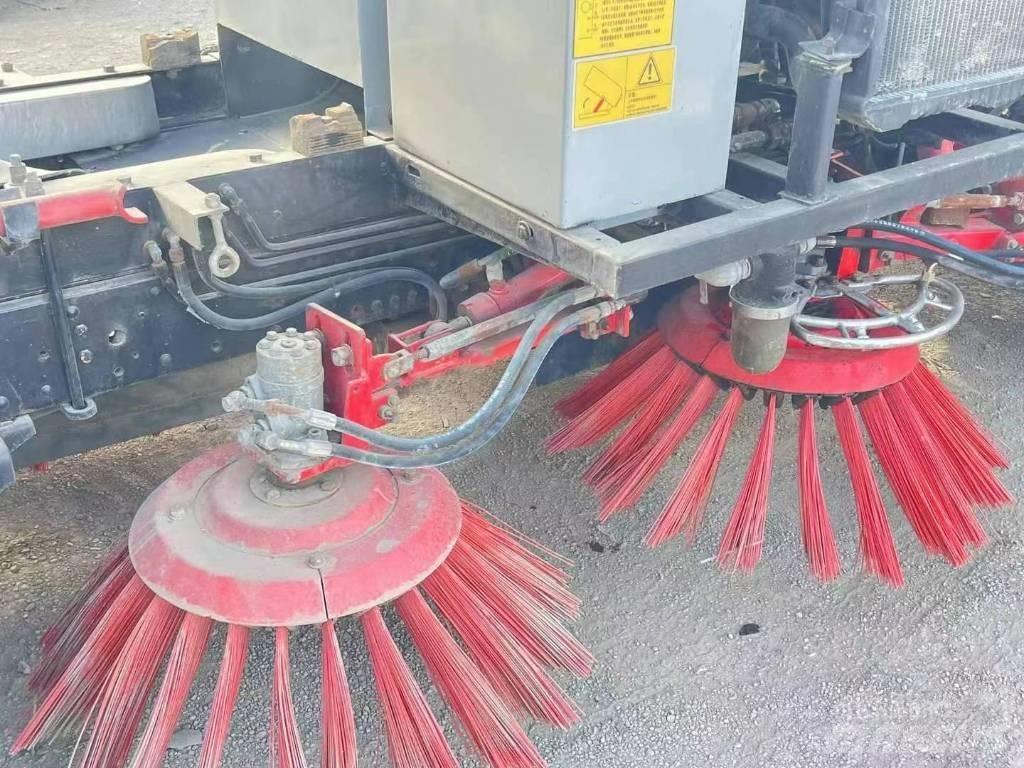 Isuzu 4K Sopmaskiner