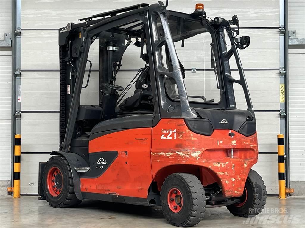 Linde E50HL-01 Elmotviktstruckar