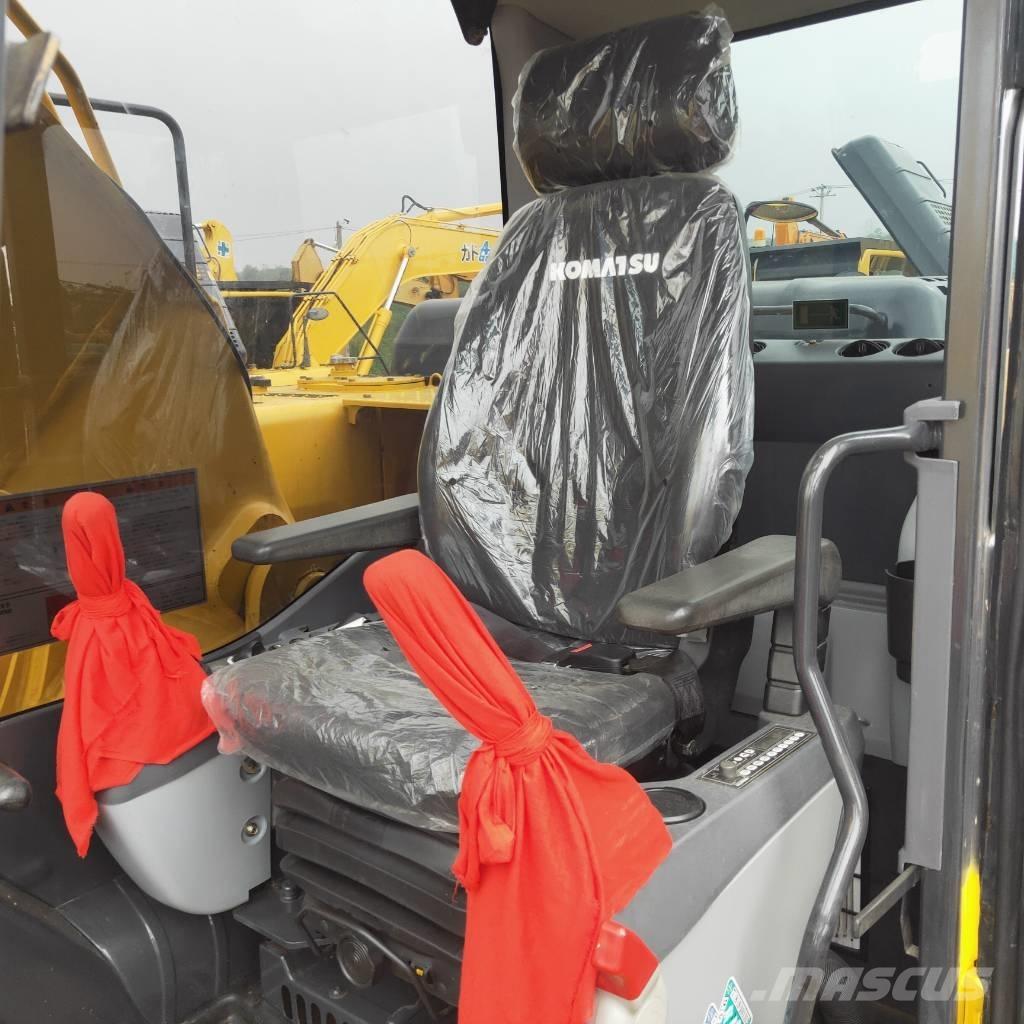 Komatsu PC200-8 Bandgrävare