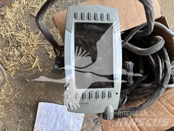 Agco 7430 Fyrkantspressar
