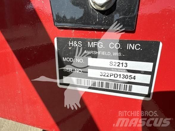 H&S 2213 Fast- och kletgödselspridare