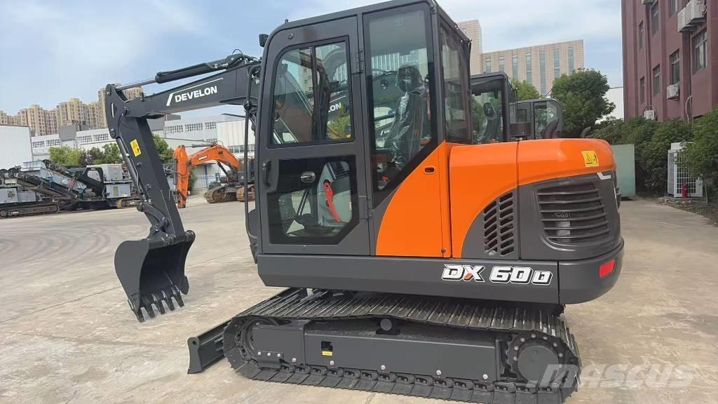 Doosan DX60 Bandgrävare