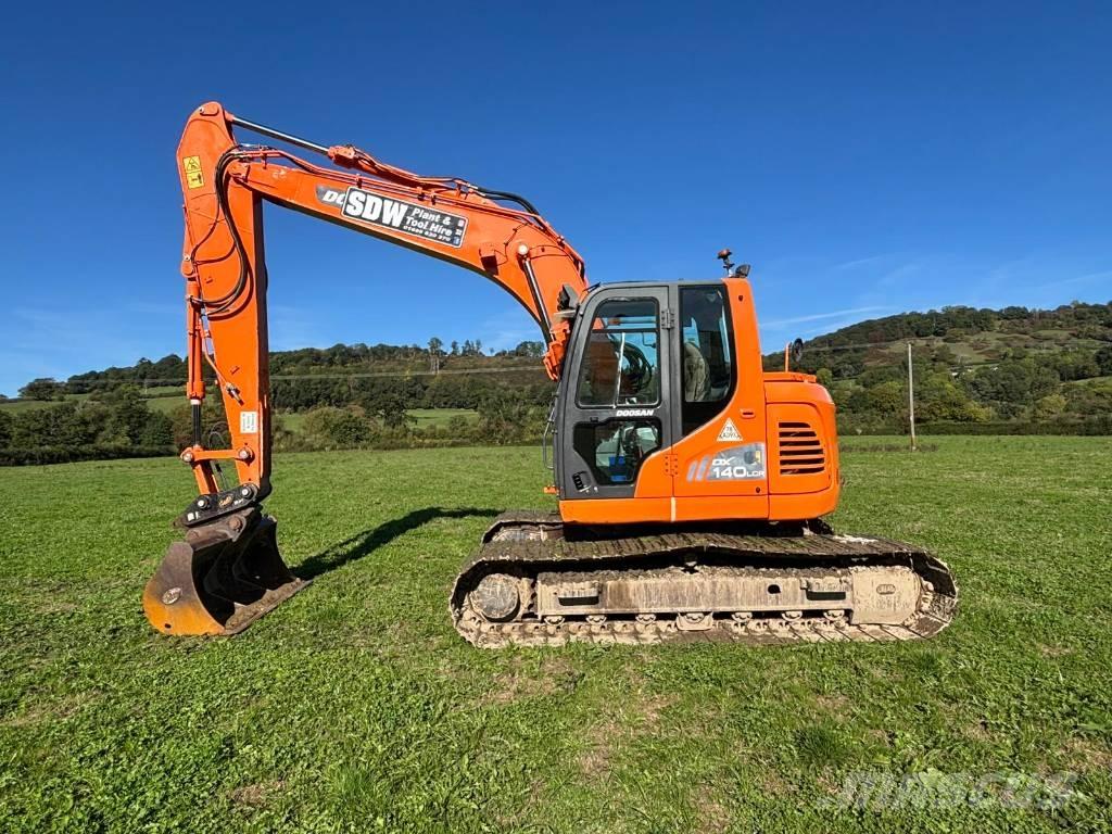 Doosan DX 140 LCR-3 Bandgrävare