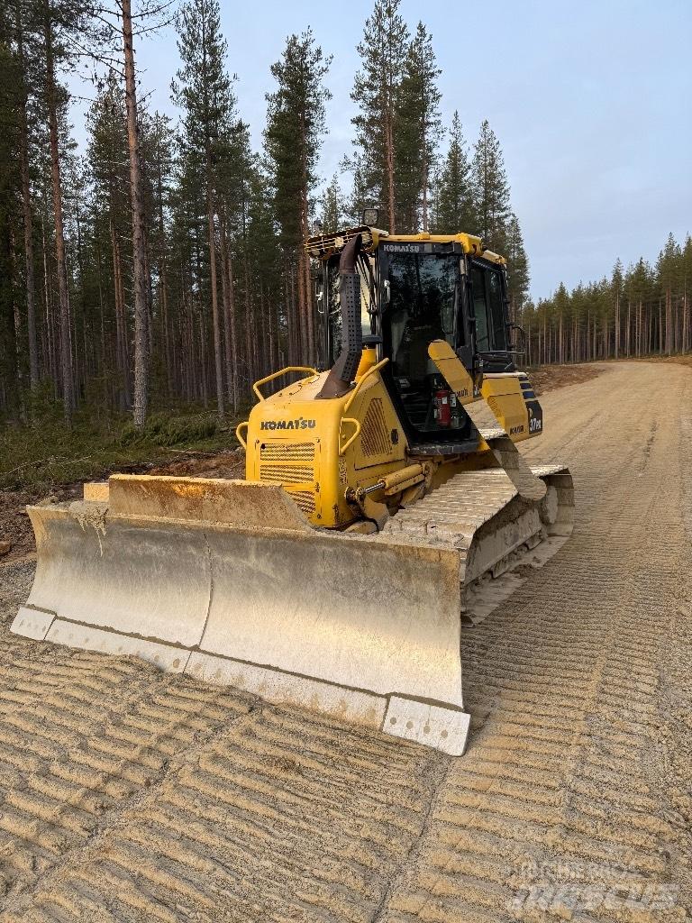 Komatsu D 37 PX-23 Bandschaktare