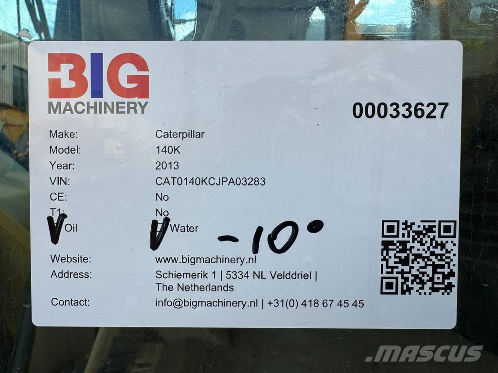CAT 140K Väghyvlar