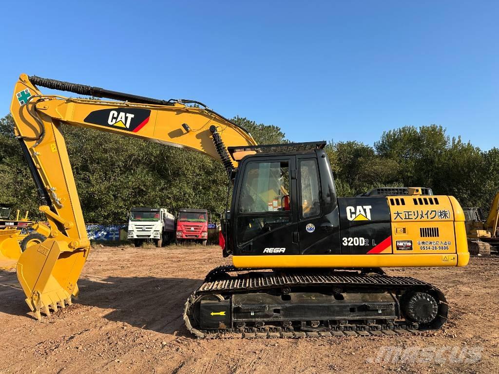 CAT 320 D2L Bandgrävare