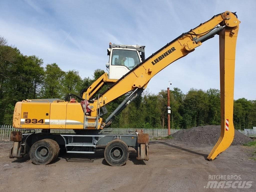 Liebherr A 934 C Avfalls / industri hantering