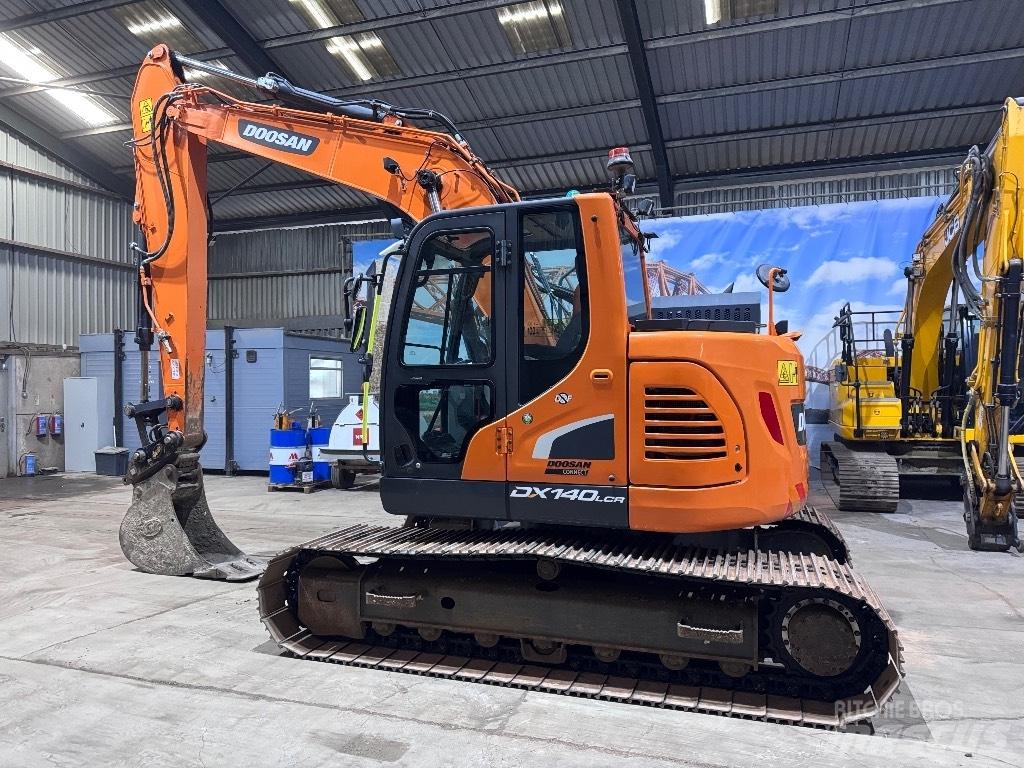 Doosan DX 140 LCR-5 Bandgrävare