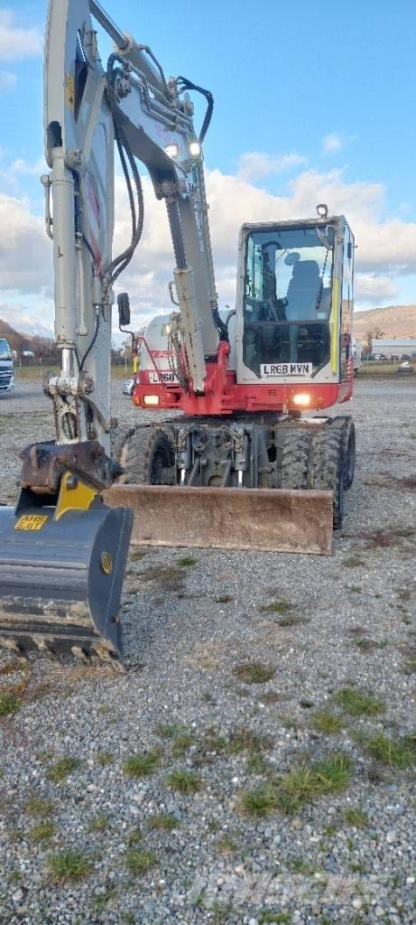 Takeuchi TB 295 W Hjulgrävare