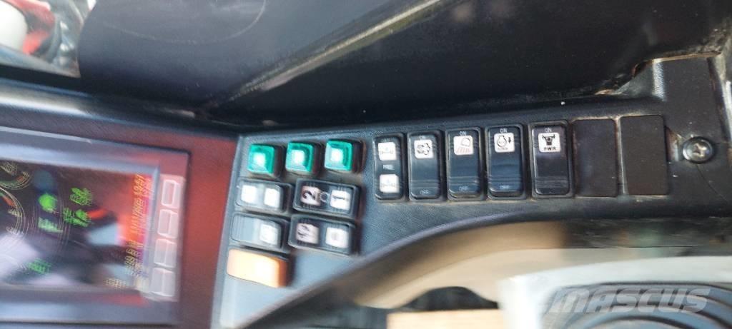 Takeuchi TB 295 W Hjulgrävare