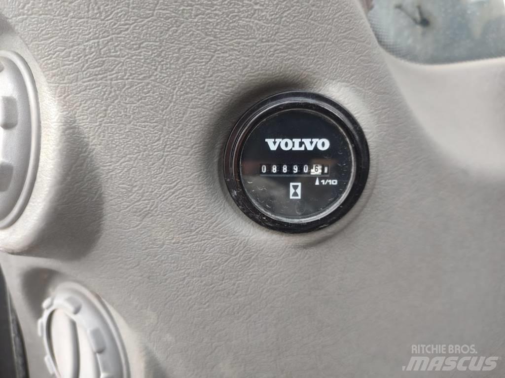 Volvo EC300DL Bandgrävare