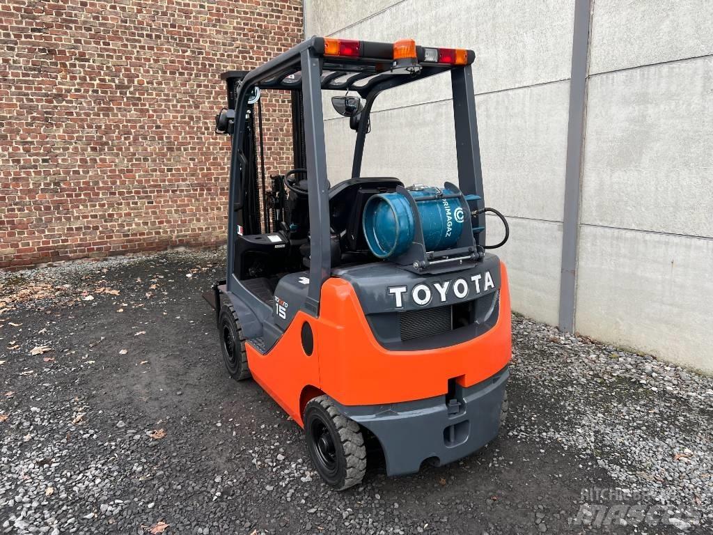 Toyota 02-8 FGF 15 Gasolmotviktstruckar
