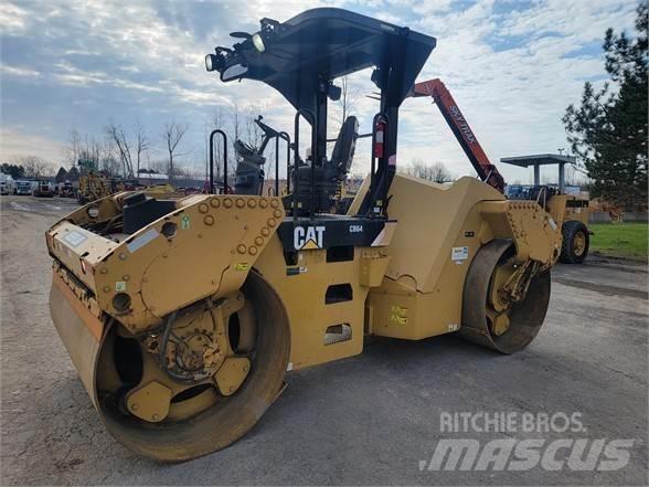 CAT CB64 Envalsvältar