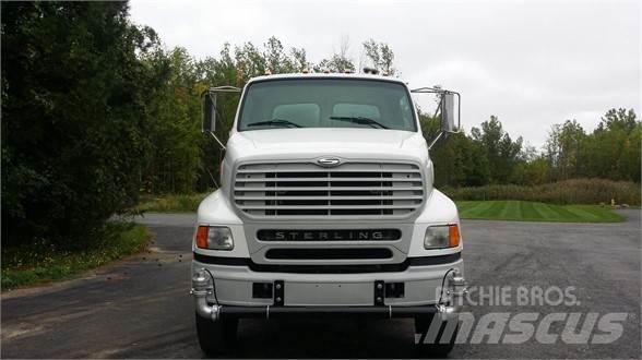 Sterling L8513 Vattentankbilar