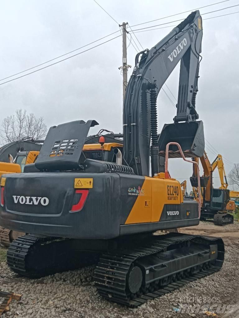 Volvo EC 240 Bandgrävare