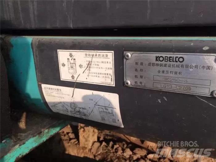 Kobelco SK 250-8 Bandgrävare