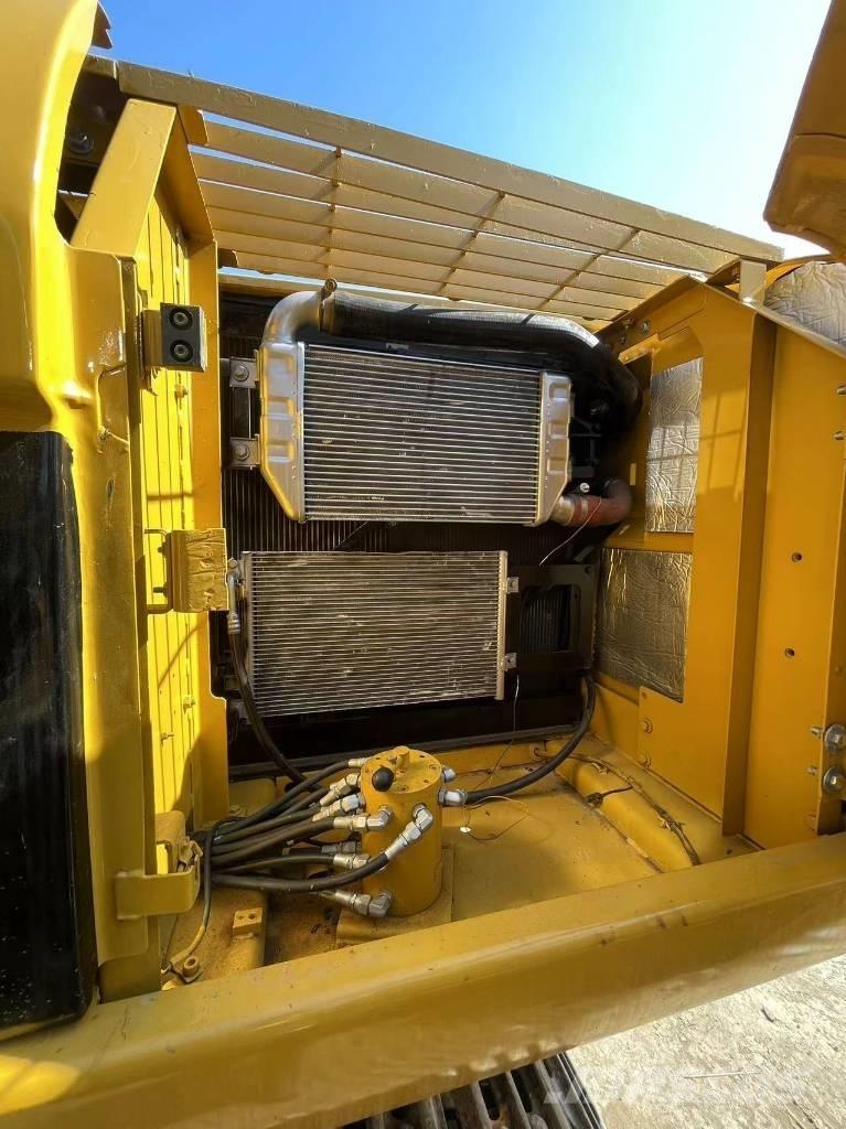 CAT 320 C Bandgrävare