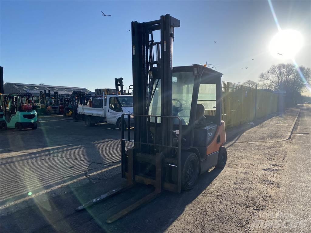 Doosan D30S-5 Dieselmotviktstruckar