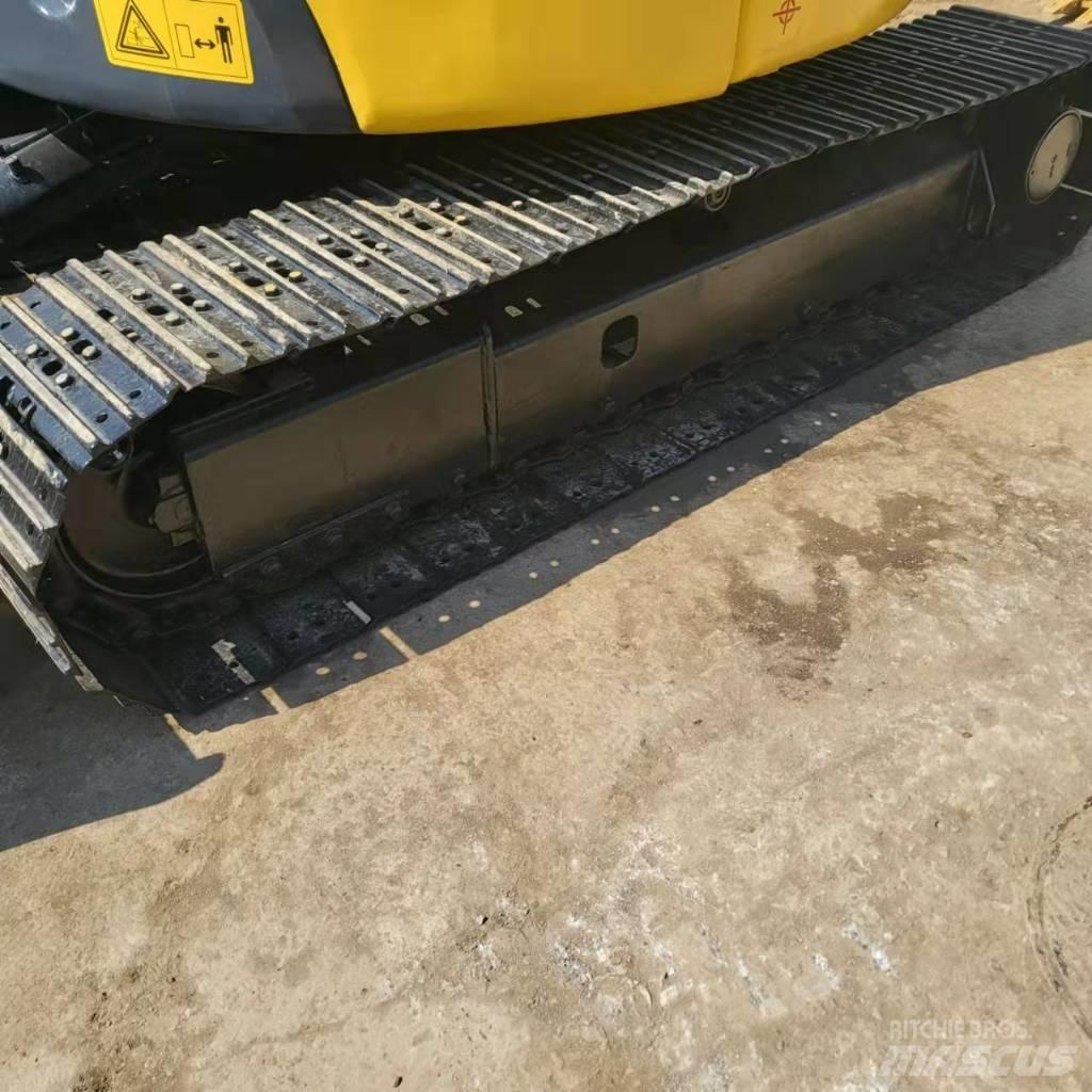 Komatsu PC50 Bandgrävare