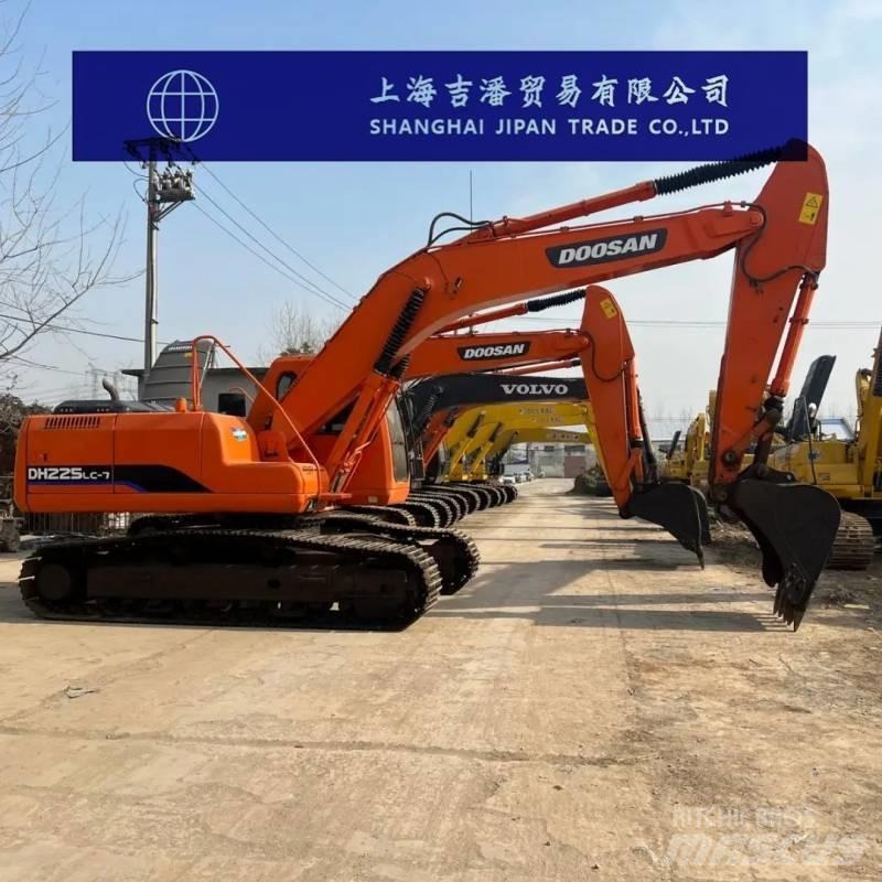 Doosan DH 225 LC-7 Bandgrävare