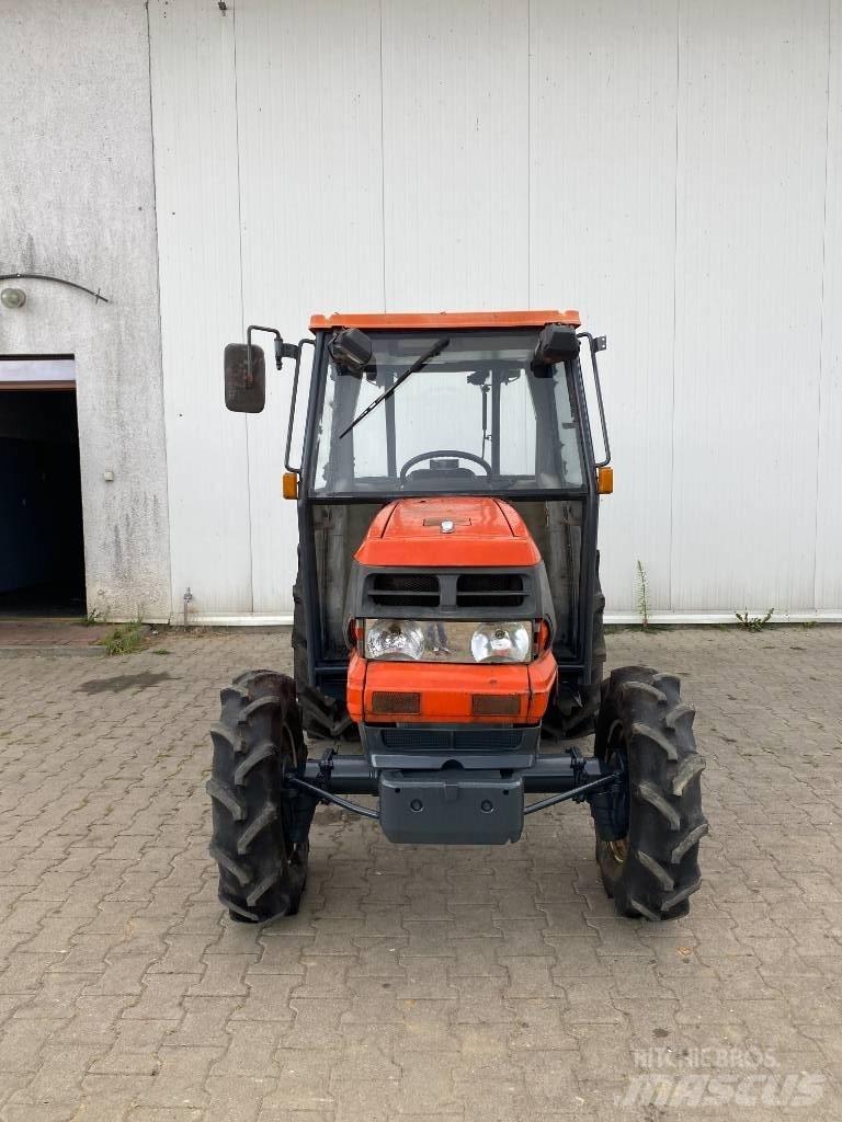 Kubota GL 320 Kompakttraktorer