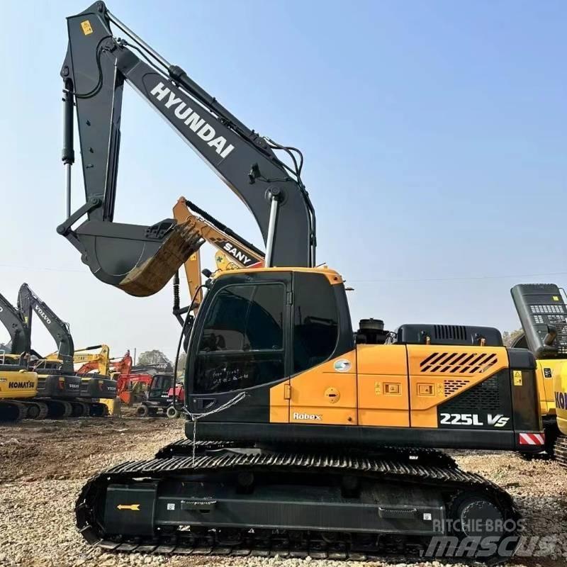 Hyundai R225 Bandgrävare