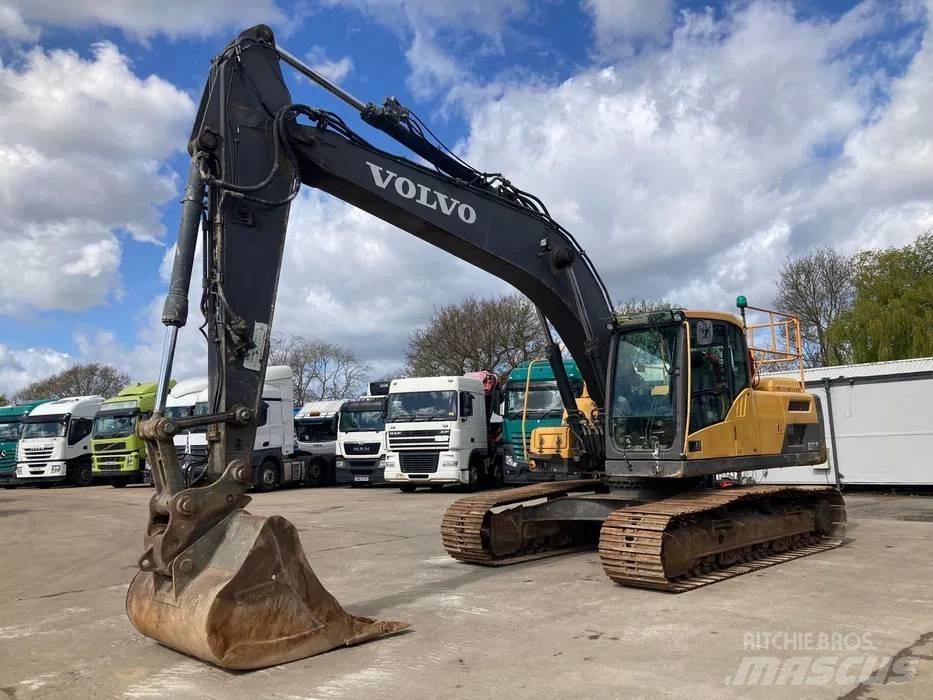 Volvo EC 220 DL Bandgrävare