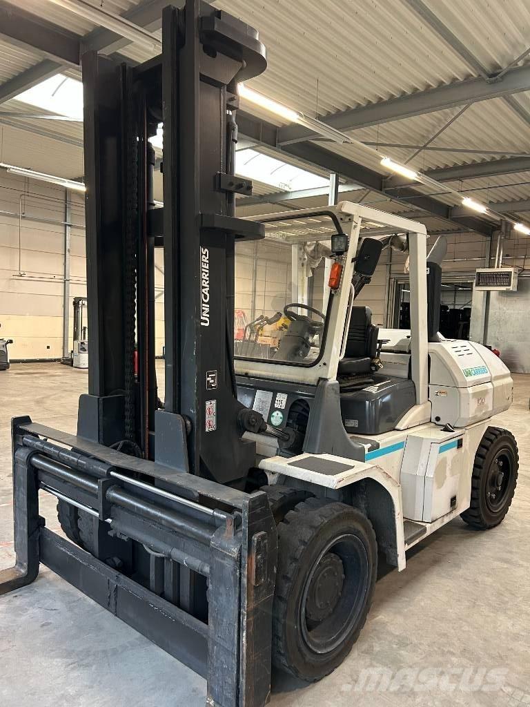 UniCarriers FD100-3 Dieselmotviktstruckar