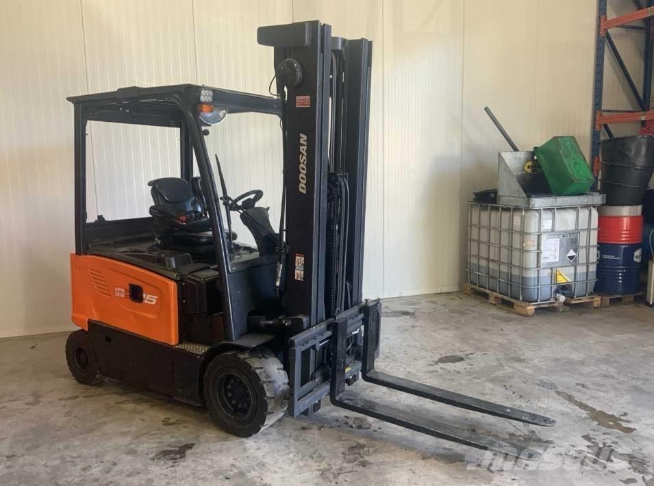 Doosan B 25 X-7 Elmotviktstruckar