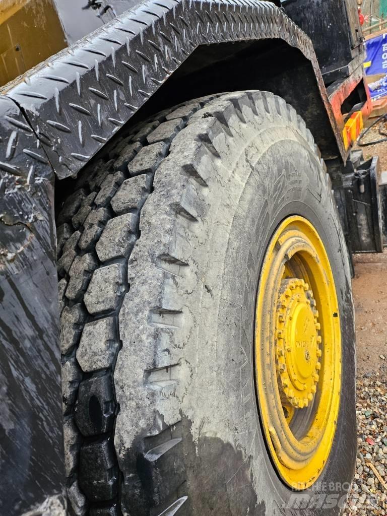 Tadano TR350M-2 Terrängkranar (Grov terräng)