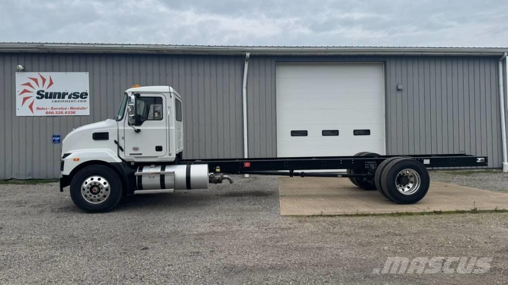  2025 Mack MD 6 Chassier