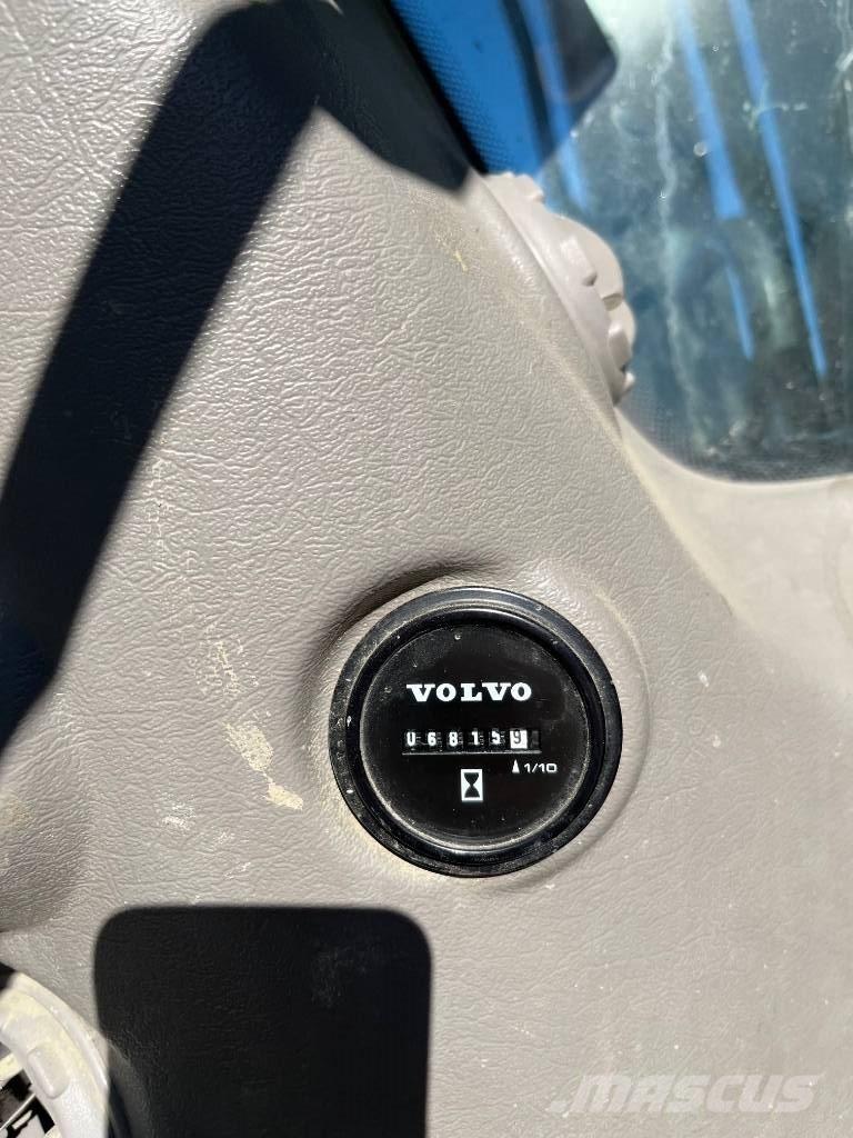 Volvo EC 140 DL Bandgrävare