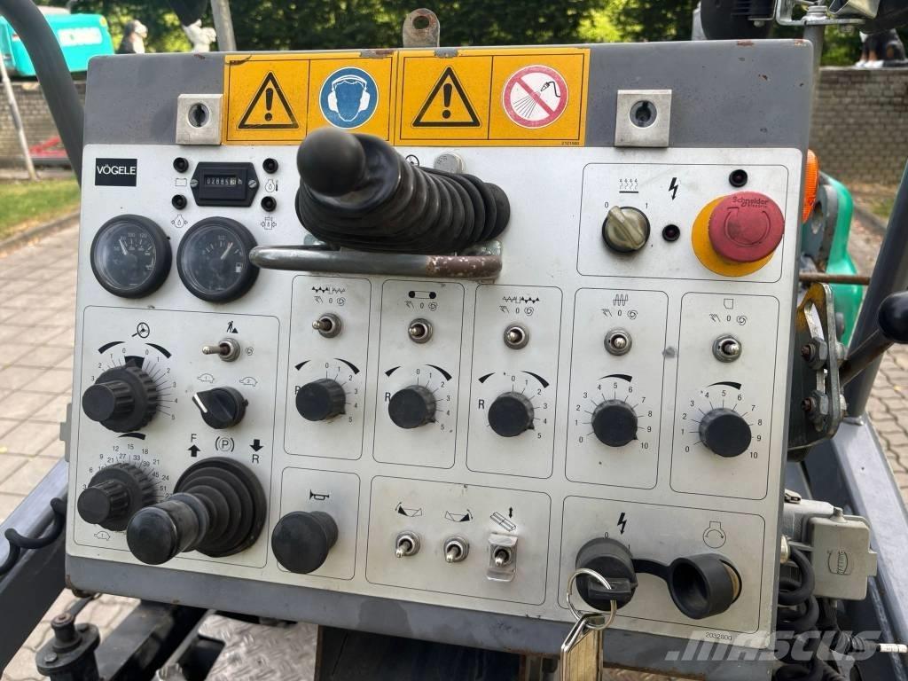 Vögele Super 800 Asfaltsläggningsmaskiner