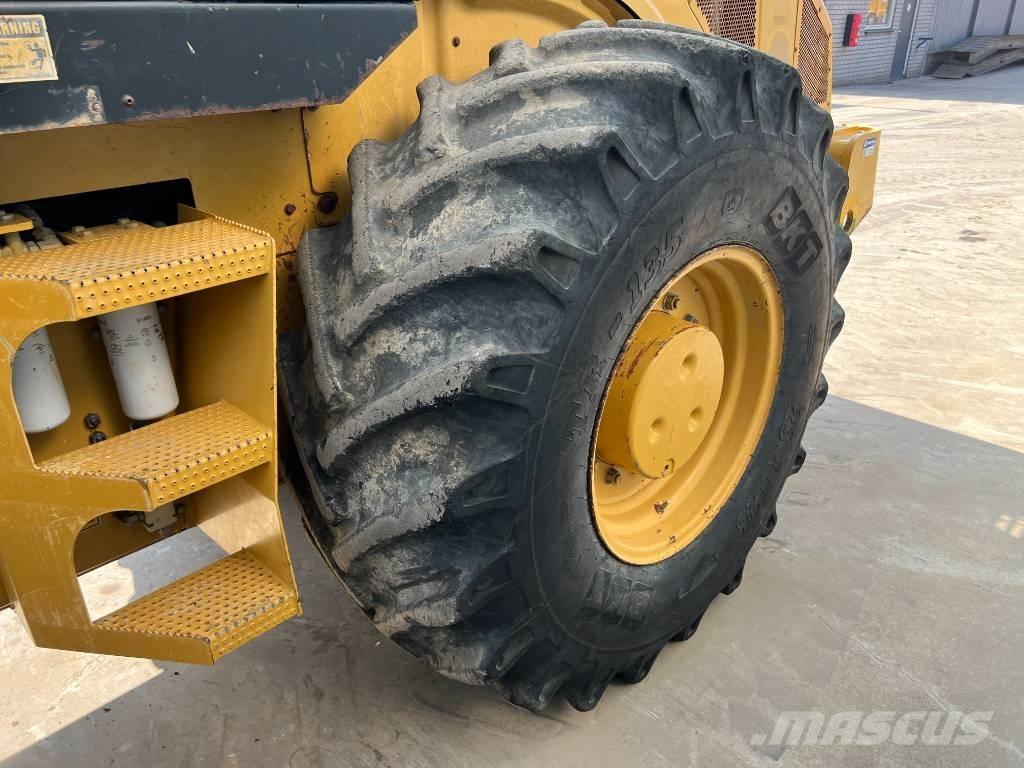 CAT CP76 Envalsvältar