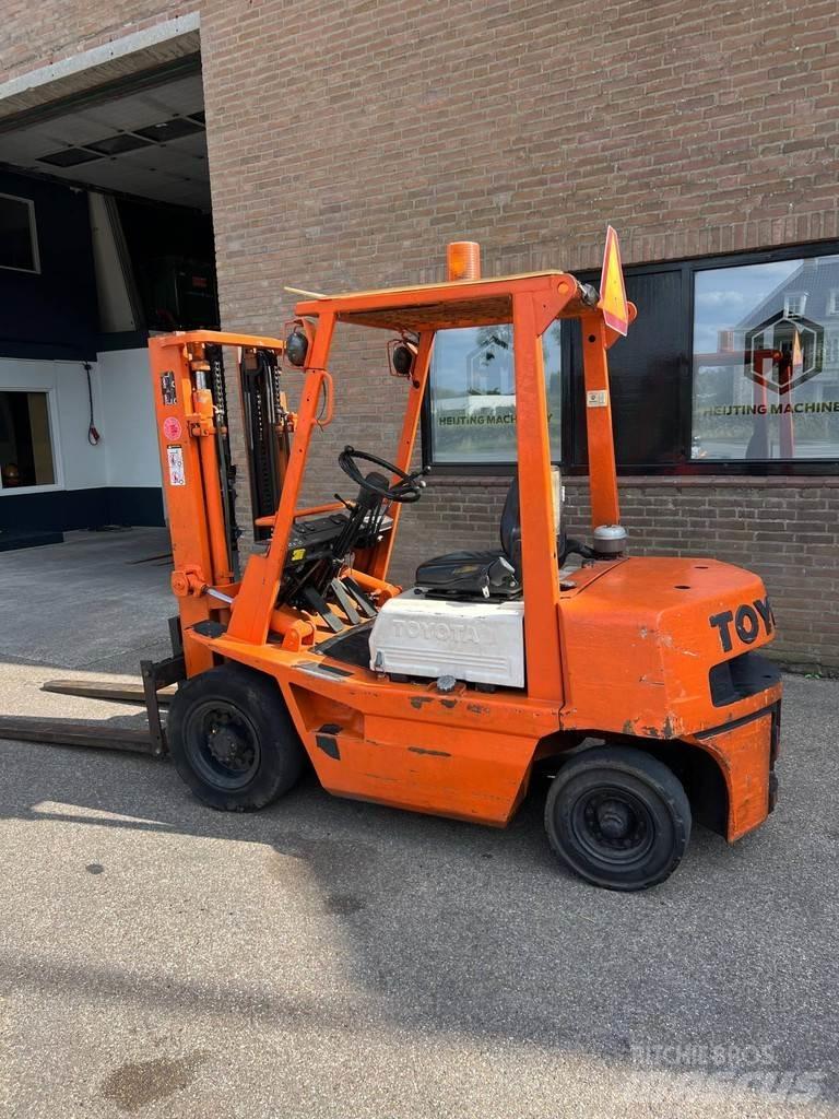 Toyota 02-4FD25 Dieselmotviktstruckar