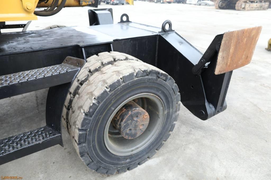 CAT M 322 D Avfalls / industri hantering