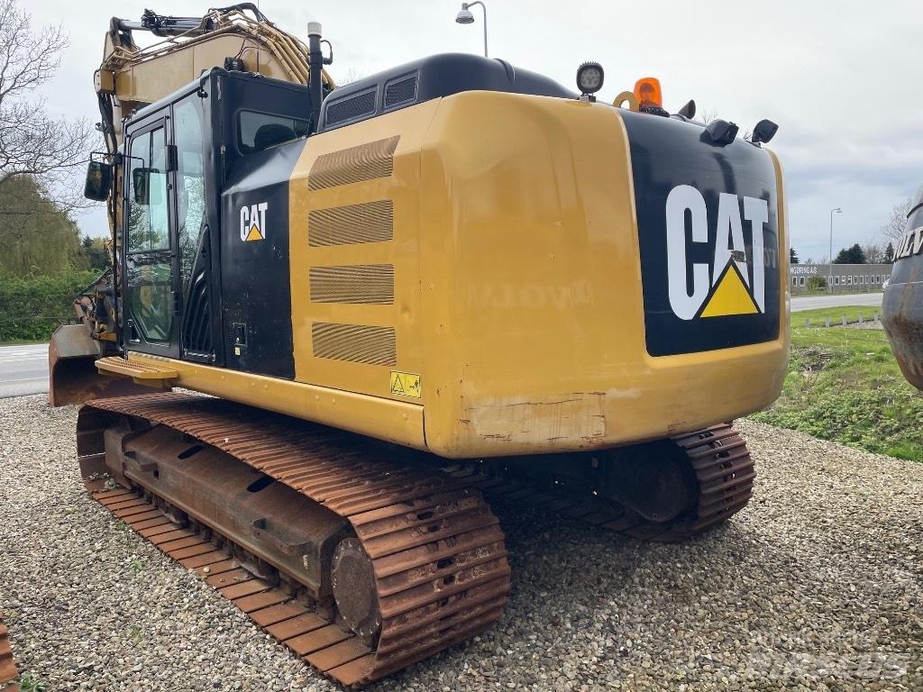 CAT 323FL Bandgrävare