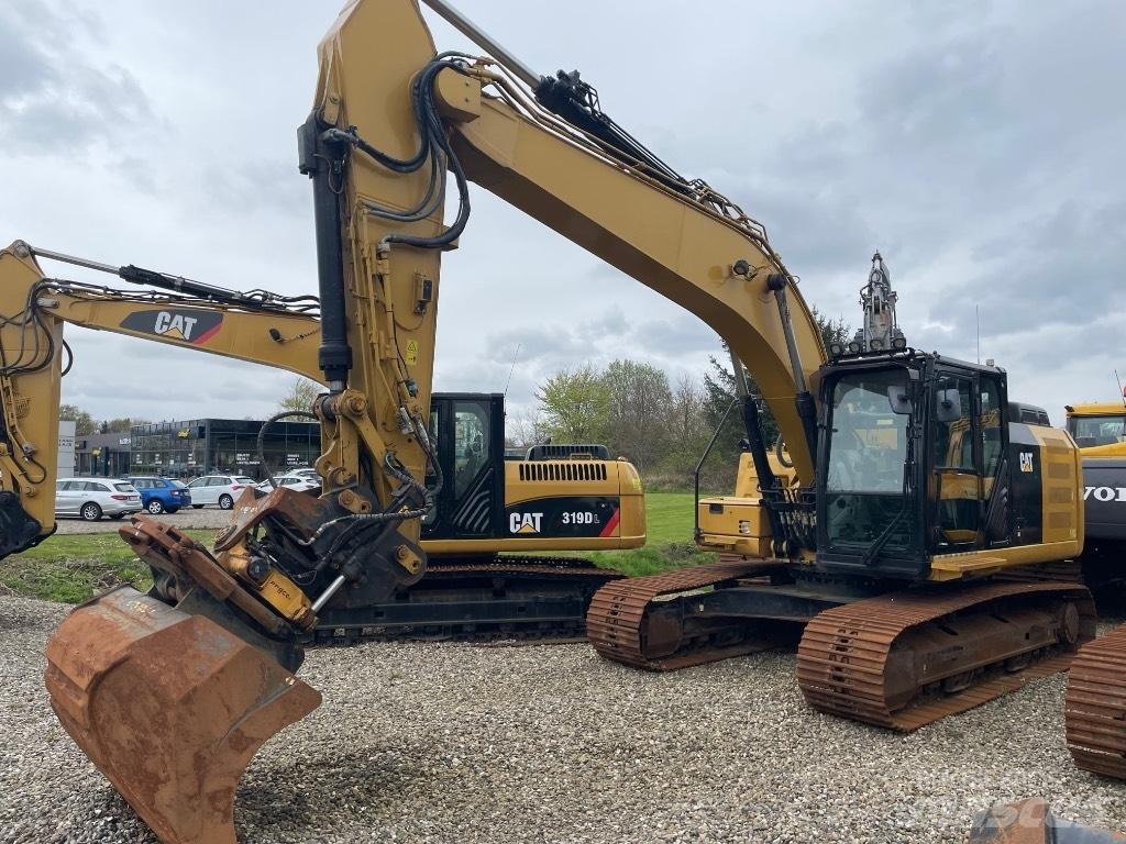 CAT 323FL Bandgrävare