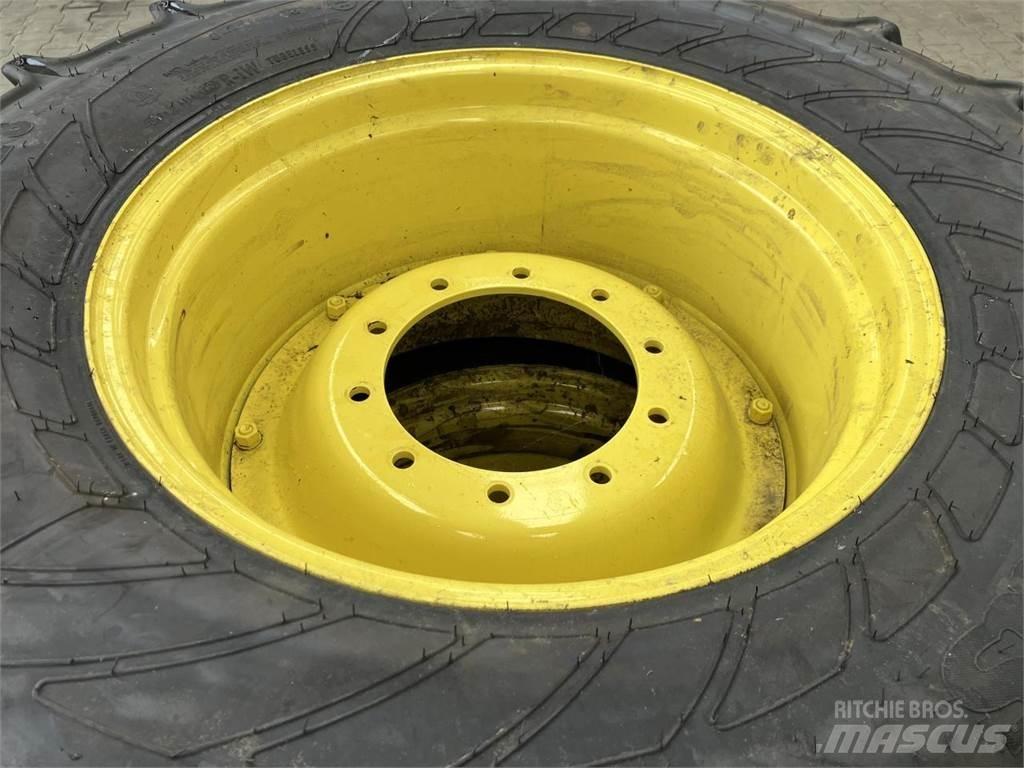 Mitas 540/65R28 Däck, hjul och fälgar